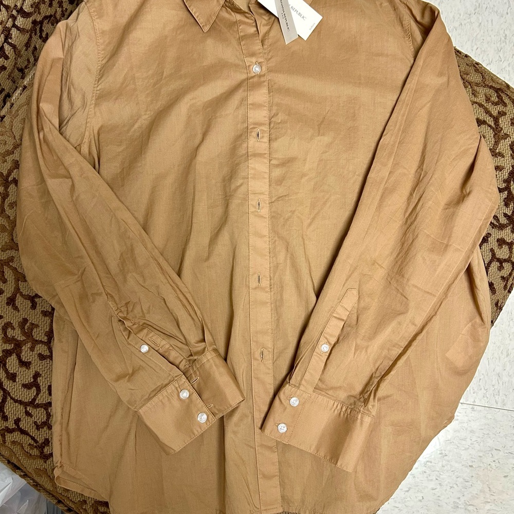 *NWT* Banana Republic Men's Light Brown Casual Shirt - Picture 2 of 4
